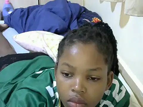 Snapshot of queen-sasha chatting on 03/23/25, 04:38 queen-sasha online show from 03/23/25, 04:38