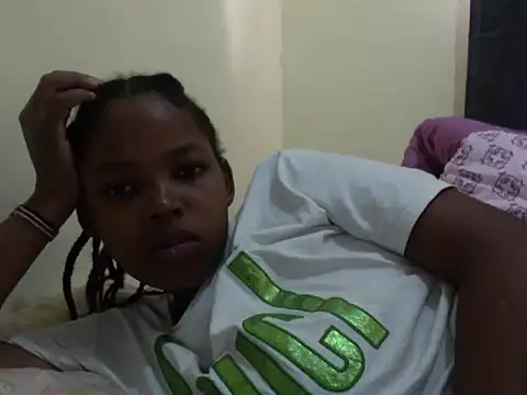Snapshot of queen-sasha chatting on 10/06/25, 06:58 queen-sasha online show from 10/06/25, 06:58