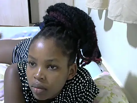 Snapshot of queen-sasha chatting on 03/19/25, 10:42 queen-sasha online show from 03/19/25, 10:42
