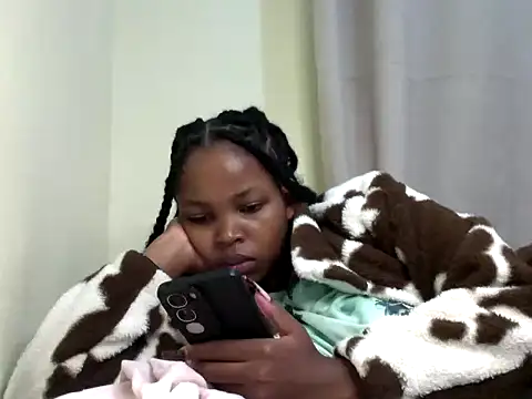 Snapshot of queen-sasha chatting on 10/16/25, 07:05 queen-sasha online show from 10/16/25, 07:05