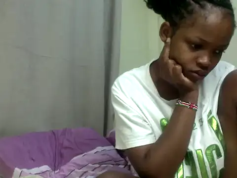 queen-sasha online show from 11/25/25, 06:58