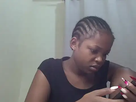 Snapshot of queen-sasha chatting on 01/18/26, 06:28 queen-sasha online show from 01/18/26, 06:28