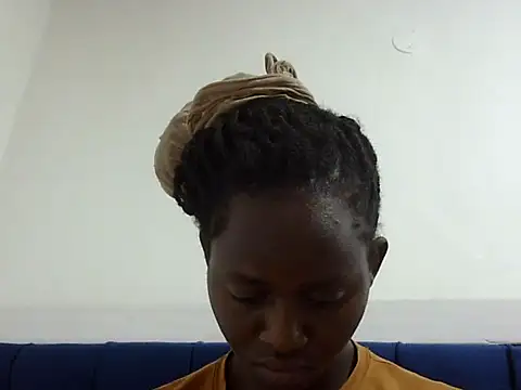 Seeexxxy-bree online show from 04/07/26, 07:10