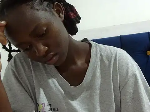 Seeexxxy-bree online show from 03/17/26, 07:22