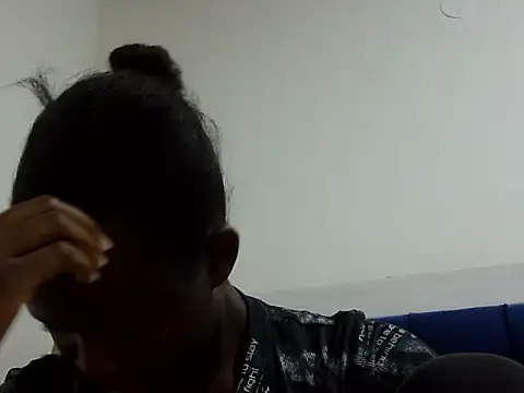 Seeexxxy-bree online show from 04/14/26, 07:02