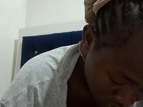 Seeexxxy-bree online show from 03/18/26, 07:33