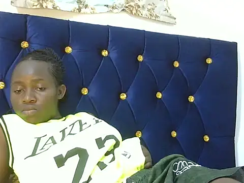 Seeexxxy-bree online show from 11/01/25, 11:37