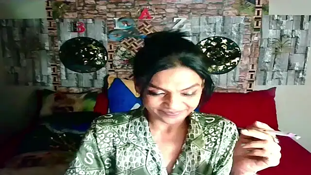 Indian Blaze00 online show from 10/18/25, 04:09