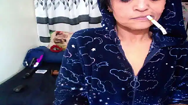 Indian Blaze00 online show from 10/15/25, 08:17