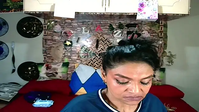 Indian Blaze00 online show from 10/18/25, 12:12