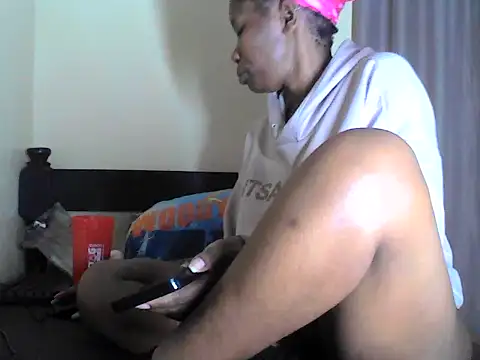 smallnaughtygirl online show from 03/07/26, 11:10