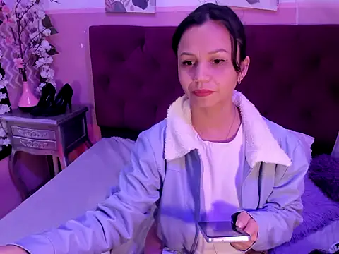 Snapshot of candysmitxxx chatting on 02/10/26, 03:27 candysmitxxx online show from 02/10/26, 03:27