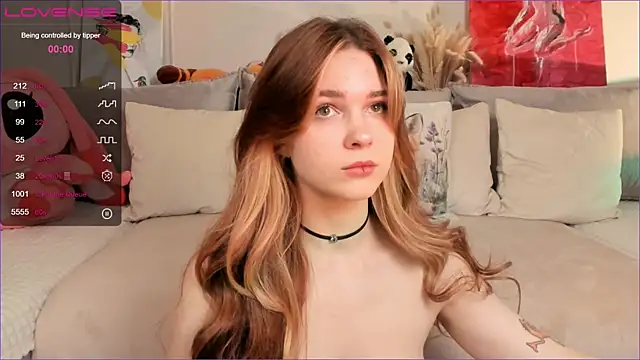 Frau Lina online show from 11/05/25, 02:31