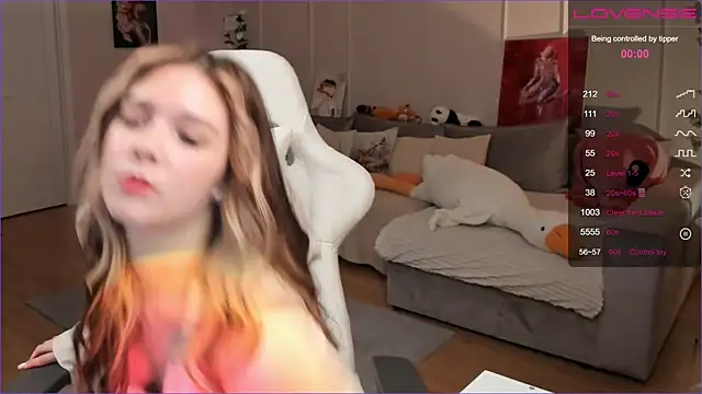 Frau Lina online show from 03/03/26, 03:30