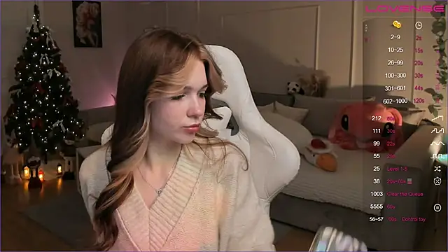 Frau Lina online show from 12/20/25, 02:20