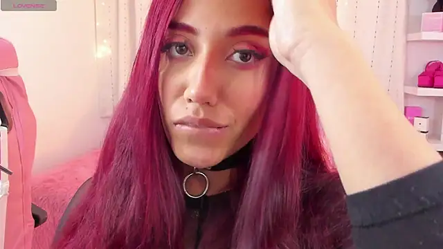 Snapshot of veronicaxx69 chatting on 09/25/25, 04:18 veronicaxx69 online show from 09/25/25, 04:18