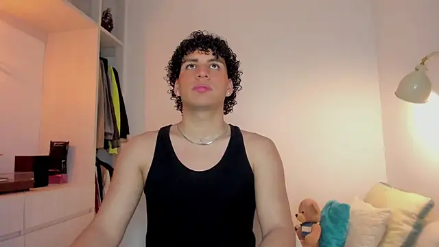 Snapshot of Curlblue chatting on 11/27/25, 04:51 Curlblue online show from 11/27/25, 04:51