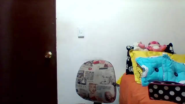 Snapshot of Alisson_brand chatting on 03/06/25, 12:09 Alisson brand online show from 03/06/25, 12:09
