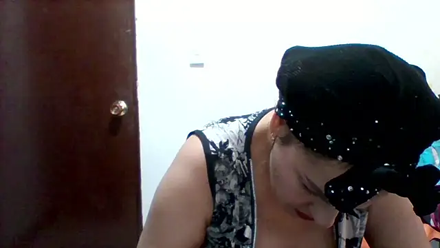 Snapshot of Alisson_brand chatting on 03/01/25, 03:16 Alisson brand online show from 03/01/25, 03:16
