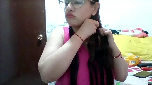 Snapshot of Alisson_brand chatting on 10/06/25, 03:13 Alisson brand online show from 10/06/25, 03:13