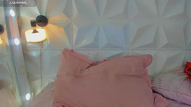 cute latinaxxx online show from 06/02/26, 01:38