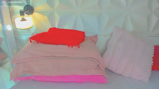 cute latinaxxx online show from 05/15/26, 11:25