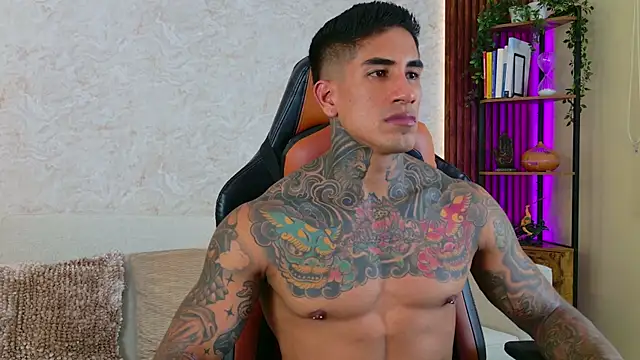 AdanReilly online show from 11/07/25, 09:19