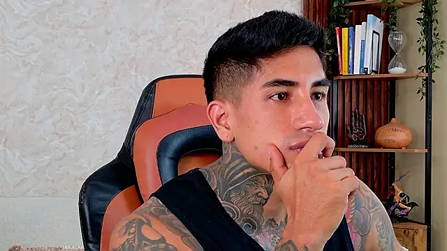 AdanReilly online show from 03/11/26, 04:56