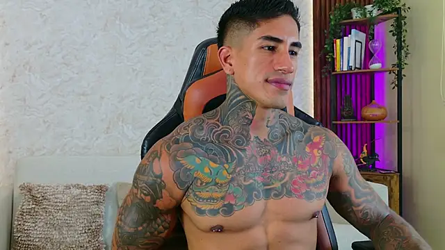 AdanReilly online show from 10/25/25, 02:50