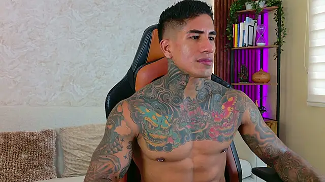 AdanReilly online show from 11/12/25, 12:09