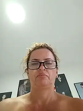 CioniWeiss online show from 11/04/25, 08:34