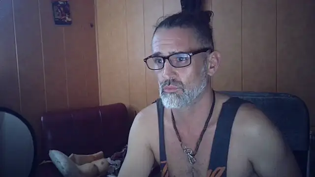 Snapshot of Lia_Y_PatrickX chatting on 09/27/25, 09:54 Lia Y PatrickX online show from 09/27/25, 09:54