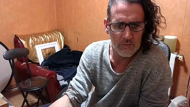 Lia Y PatrickX online show from 11/11/25, 02:17