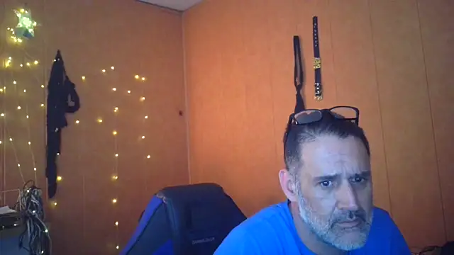 Snapshot of Lia_Y_PatrickX chatting on 03/13/25, 12:16 Lia Y PatrickX online show from 03/13/25, 12:16