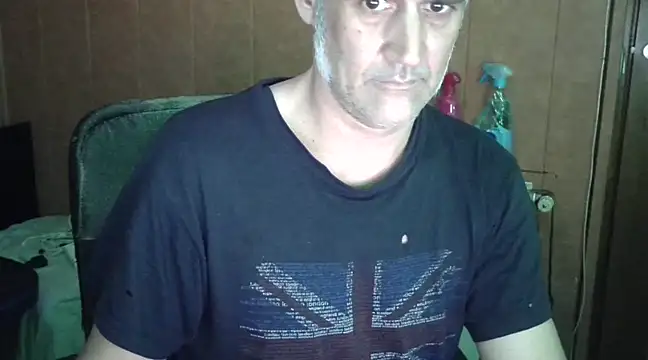 Snapshot of Lia_Y_PatrickX chatting on 02/13/25, 08:03 Lia Y PatrickX online show from 02/13/25, 08:03