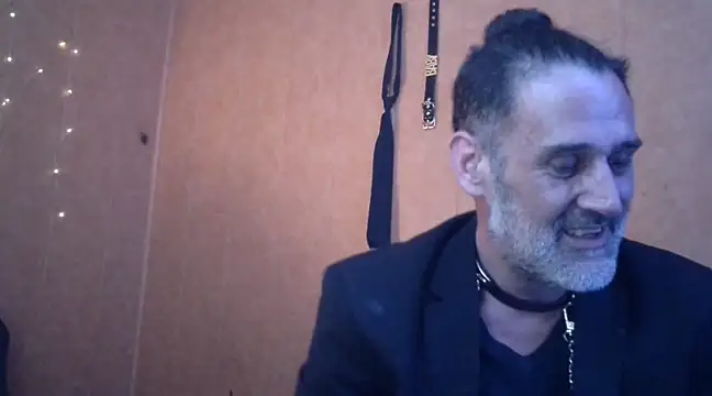 Snapshot of Lia_Y_PatrickX chatting on 03/15/25, 12:36 Lia Y PatrickX online show from 03/15/25, 12:36