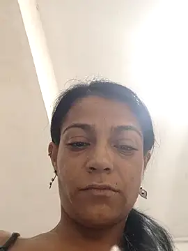 Snapshot of Hellen__4master chatting on 11/04/25, 04:33 Hellen 4master online show from 11/04/25, 04:33