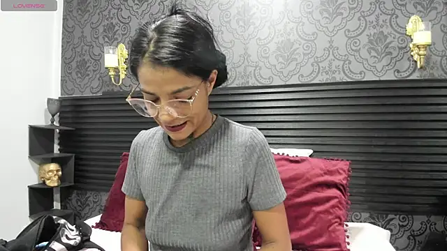 Snapshot of Hellen__4master chatting on 06/04/26, 02:11 Hellen 4master online show from 06/04/26, 02:11