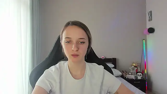 Snapshot of RouseReed chatting on 03/05/25, 10:11 RouseReed online show from 03/05/25, 10:11