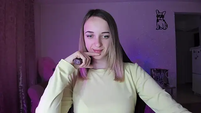 Snapshot of RouseReed chatting on 05/15/26, 05:49 RouseReed online show from 05/15/26, 05:49