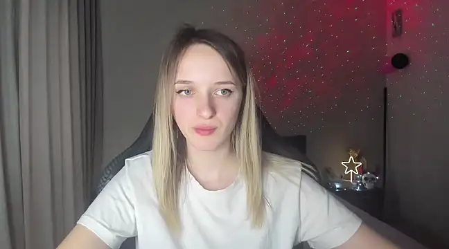 Snapshot of RouseReed chatting on 03/15/25, 10:57 RouseReed online show from 03/15/25, 10:57