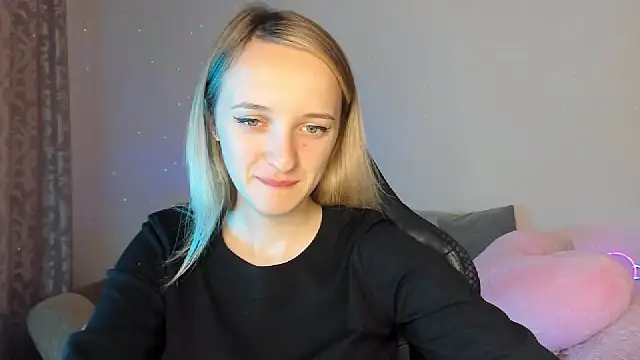 Snapshot of RouseReed chatting on 09/29/25, 06:31 RouseReed online show from 09/29/25, 06:31
