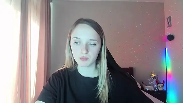 Snapshot of RouseReed chatting on 03/21/25, 01:34 RouseReed online show from 03/21/25, 01:34
