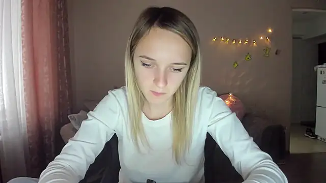 RouseReed online show from 10/28/25, 01:10