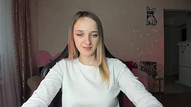 Snapshot of RouseReed chatting on 05/01/26, 11:26 RouseReed online show from 05/01/26, 11:26