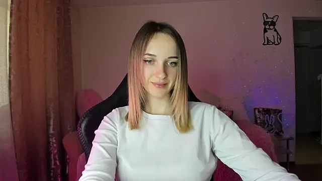 Snapshot of RouseReed chatting on 05/16/26, 10:36 RouseReed online show from 05/16/26, 10:36