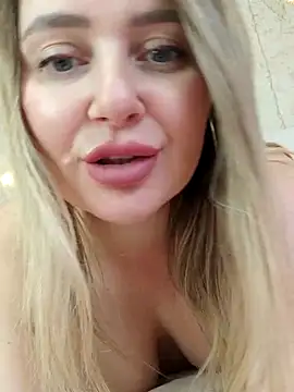 LadyLolyPop  online show from 09/14/25, 06:47