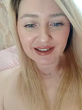 LadyLolyPop  online show from 04/08/26, 06:04