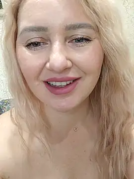 LadyLolyPop  online show from 10/22/25, 05:07