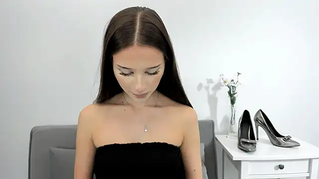 EmilyDarling online show from 10/23/25, 08:07